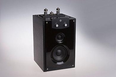 基南汤普森出演Switch广告展示家庭欢乐游戏时刻